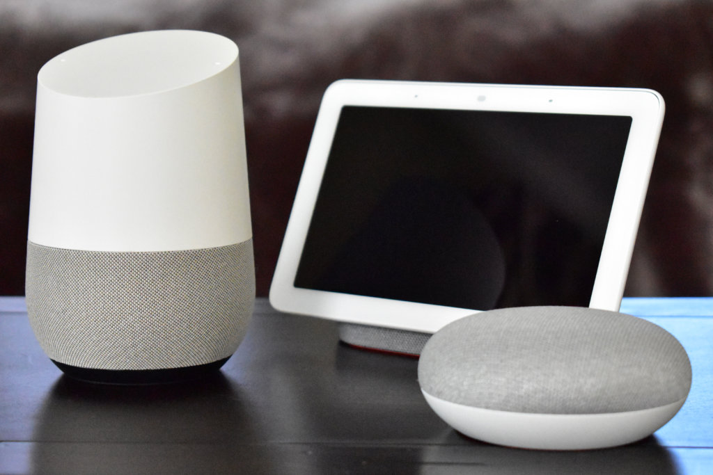 Asystent Google będzie odtwarzał Podcasty na współpracujących urządzeniach