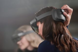 Samsung pomoże Microsoftowi stworzyć okulary AR HoloLens 3
