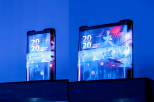 Spójrzcie na to! Zwijany w rulon telewizor OLED od TCL