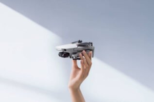 DJI