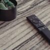 Pilot z panelami słonecznymi na wyposażeniu telewizorów Samsung Samsung