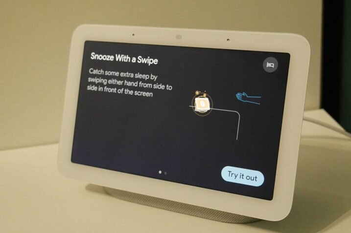 Google Nest Hub 2 / fot. Kacper Żarski (oiot.pl)