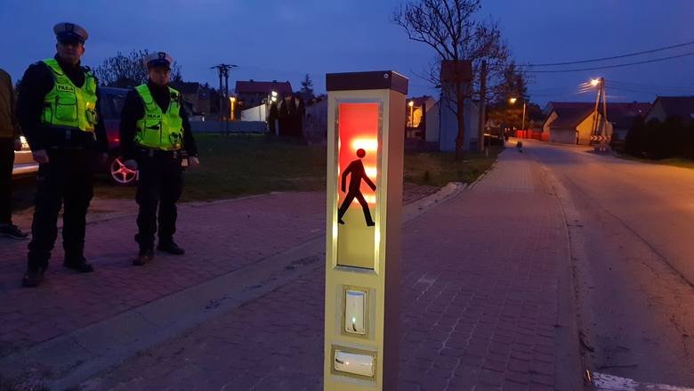Inteligentne przejście dla pieszych rodem z Zimnej Wódki podbije świat? Safepass fot. nto.pl