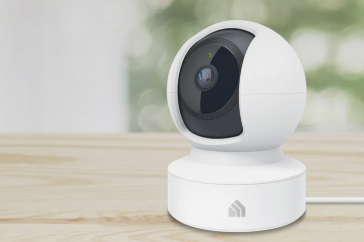 Obrazek przedstawia kamerę z linii Kasa Spot od TP-Link.