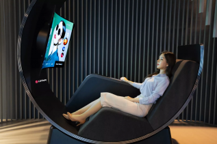 LG Display Media Chair