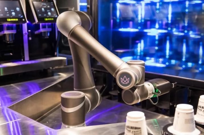 W tej kawiarni kawę poda ci... robot