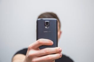 Robisz dużo selfie? AI może zdiagnozować chorobę genetyczną na podstawie jednego zdjęcia