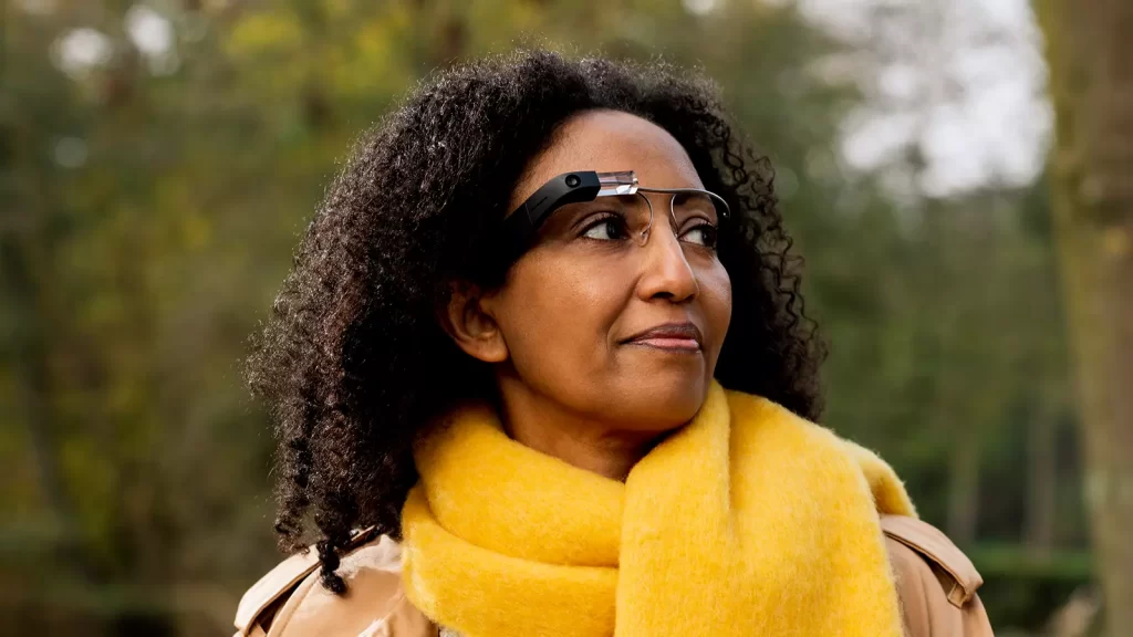 Envision wprowadza ulepszenia do inteligentnych okularów dla niewidomych użytkowników
