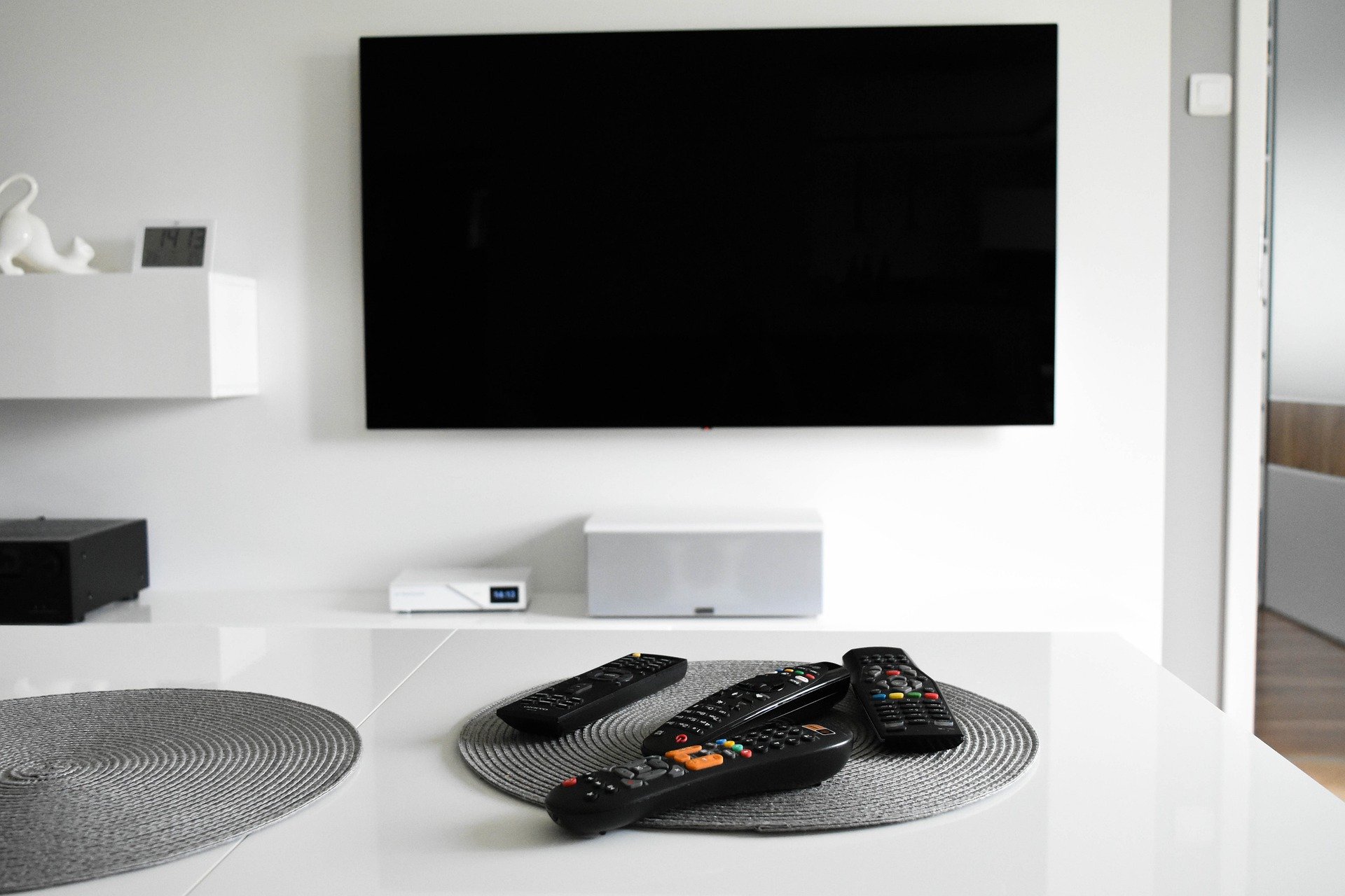 Nowy standard TV naziemnej już niedługo. Jak otrzymać bon na dekoder lub telewizor?