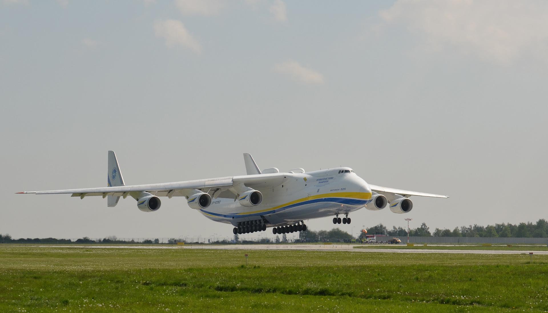 Największy samolot świata An-225 Mrija zostanie odbudowany, ale dopiero po wojnie