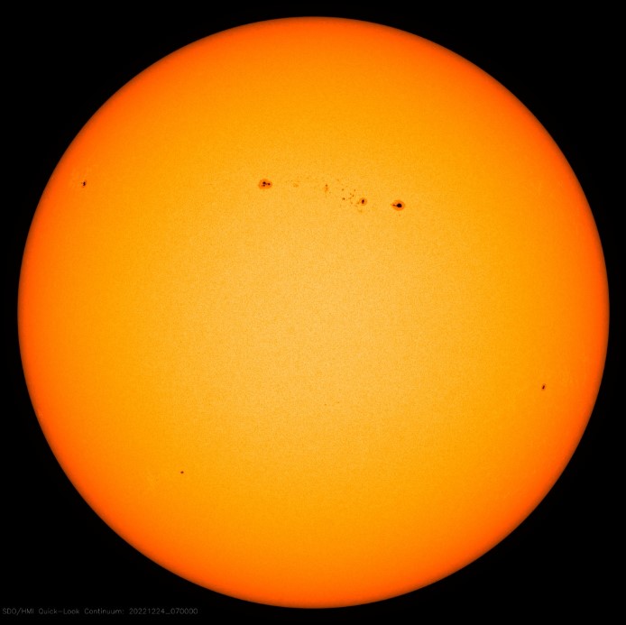 Słońce na HMI, źródło: CMM IMGW-PIB - Pogoda Kosmiczna