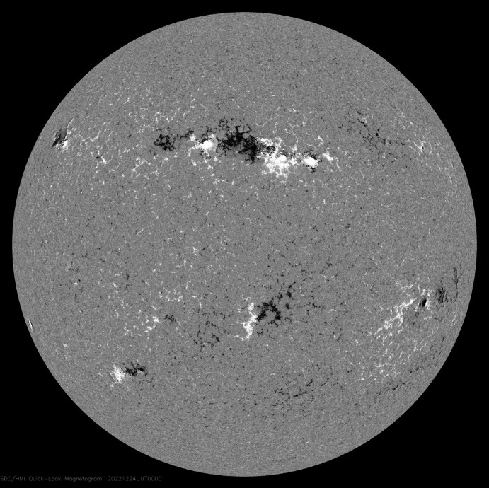 Słońce na HMI, źródło: CMM IMGW-PIB - Pogoda Kosmiczna