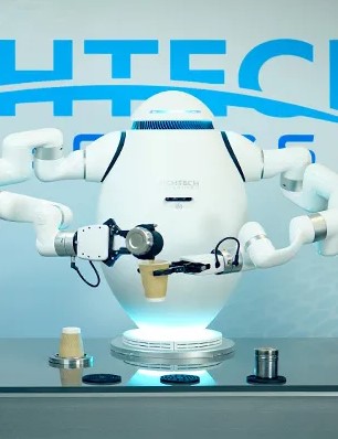 Robot ADAM sam przygotuje napoje, źródło Richtech Robotics