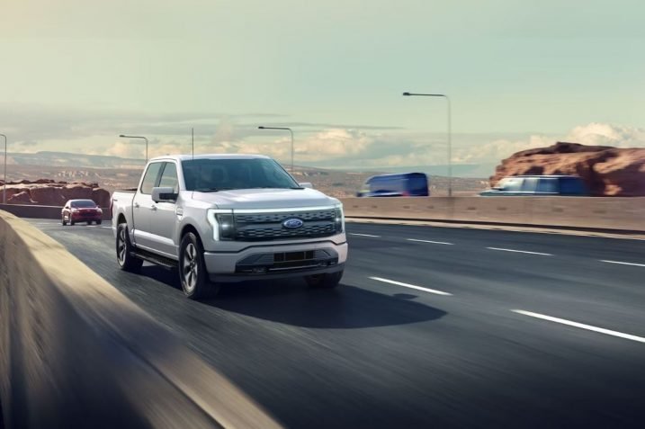 Elektryczny pickup F-150 Lightning (Źródło: ford)