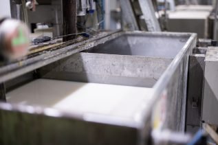 Klej pochodzenia biologicznego (źródło: IKEA)