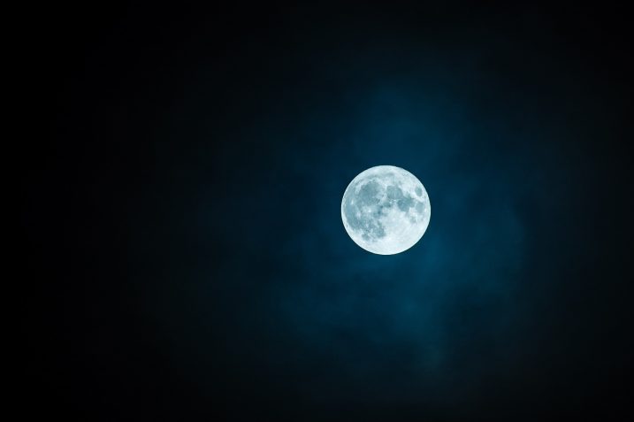 Księżyc (źródło: Pixabay)