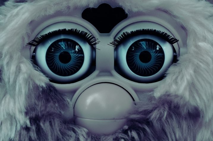 Furby, ożywiony przez AI, przyznał się do spisku