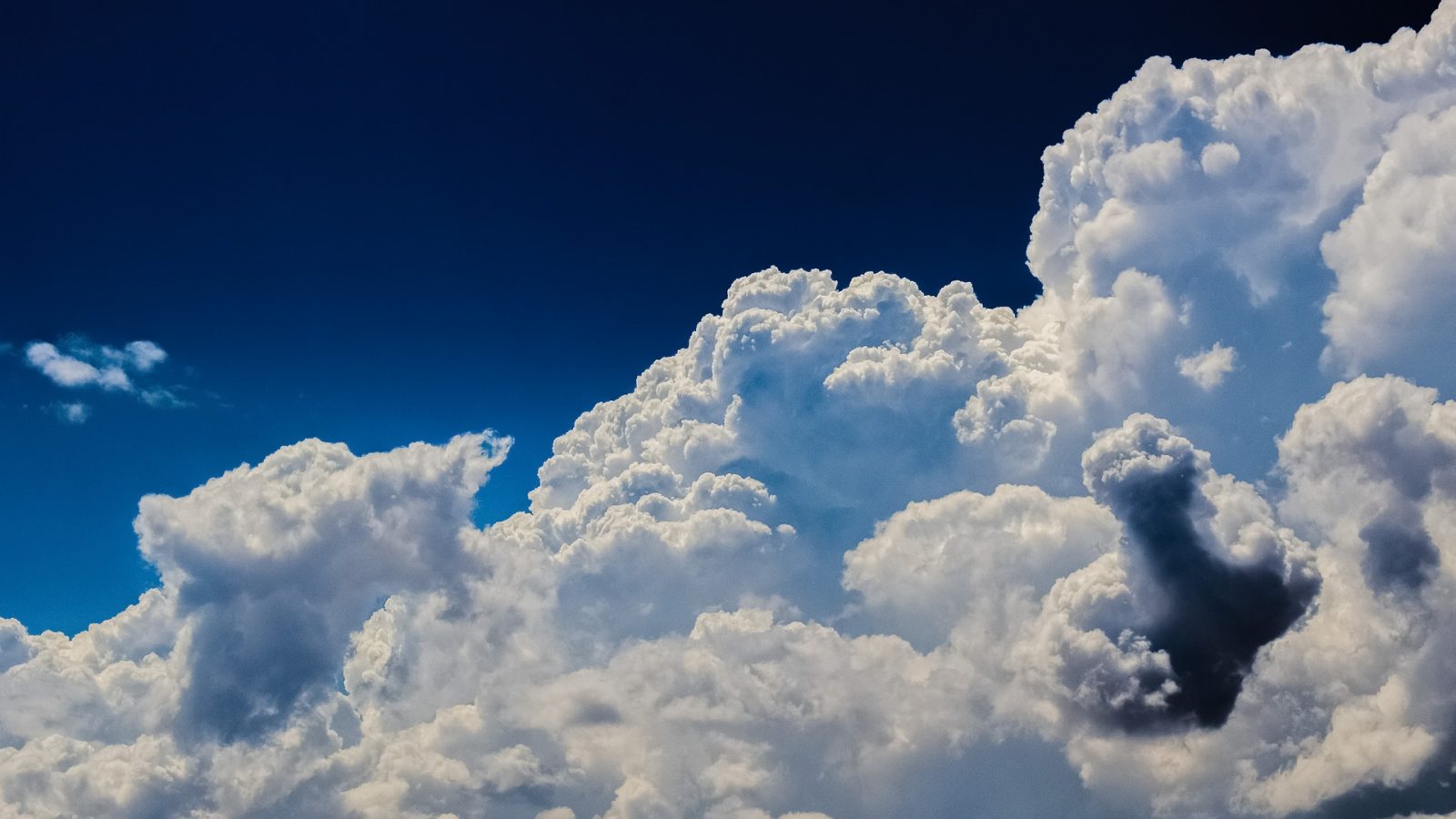 Chmury (Źródło: pixabay)