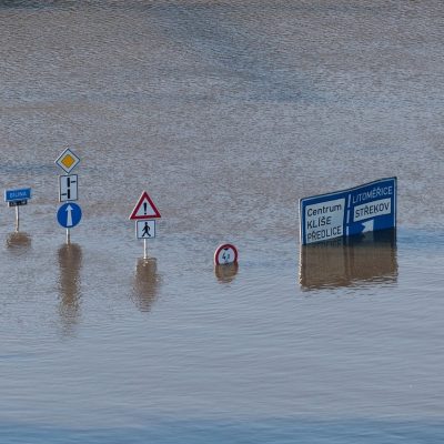 powódź (żródło: PublicDomainPictures, Pixabay)