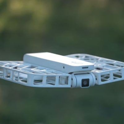 Dron Hover Camera X-1 (Źródło: indiegogo)