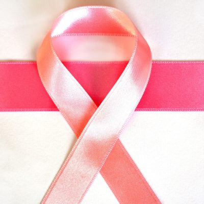 Symbol walki z rakiem piersi (źródło: Pixabay)