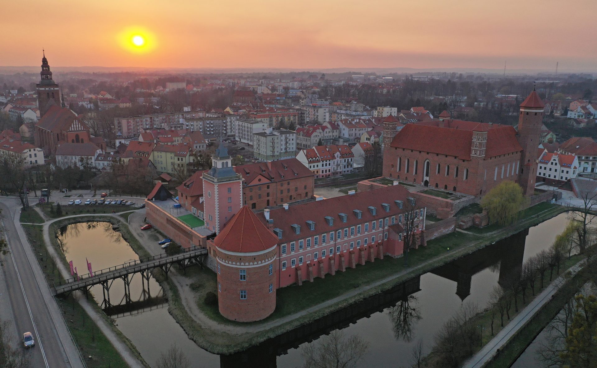 Polskie miasta coraz bardziej „smart”. Przyjrzyjmy się kilku rozwiązaniom